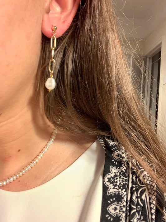 Pendientes de perlas de enlace