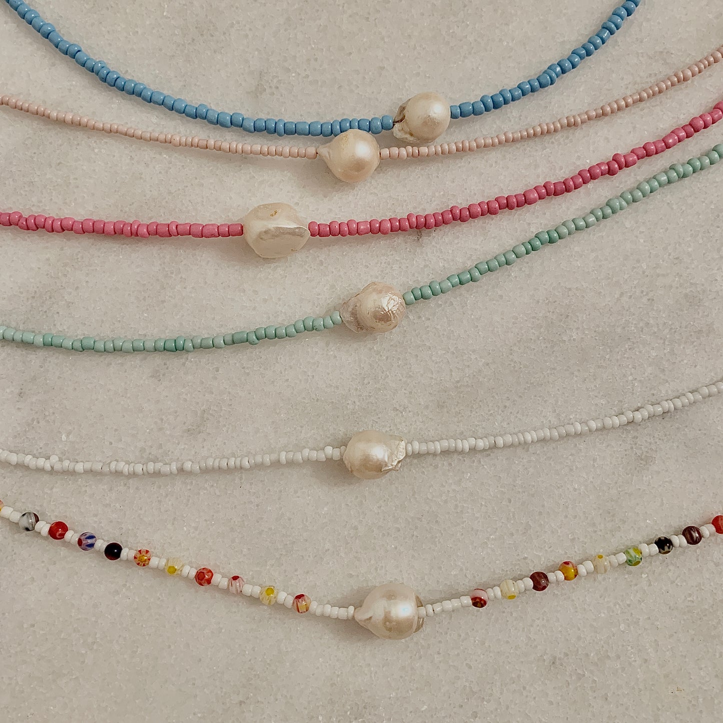 Collar de perlas con cuentas gruesas