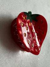 Load image into Gallery viewer, Fragola Baby Strawberry Clip
