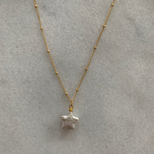 Load image into Gallery viewer, Stelle Necklace
