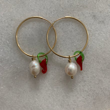 Load image into Gallery viewer, Classic Chilli Pearl Earrings
